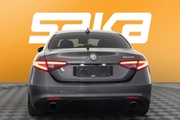 Alfa Romeo Giulia vaihtoauto