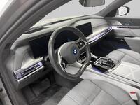BMW i7 vaihtoauto