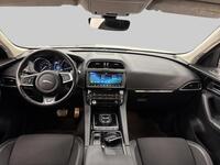 Jaguar F-PACE vaihtoauto