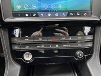 Jaguar F-PACE vaihtoauto