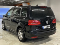 Volkswagen Touran vaihtoauto
