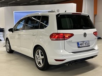 Volkswagen Touran vaihtoauto