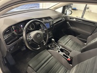 Volkswagen Touran vaihtoauto