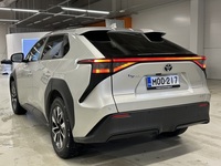 Toyota bZ4X vaihtoauto