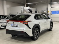 Toyota bZ4X vaihtoauto