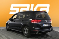 Volkswagen Touran vaihtoauto