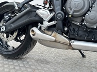 Triumph TR vaihtoauto