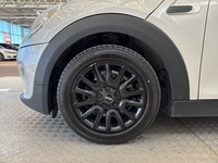 Mini Hatchback vaihtoauto