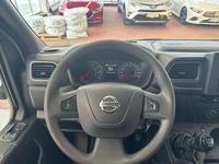 Nissan NV400 vaihtoauto