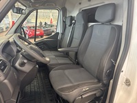 Nissan NV400 vaihtoauto