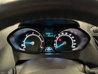 Ford Transit Courier vaihtoauto