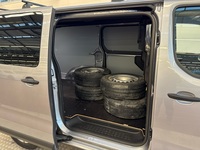 Opel Vivaro vaihtoauto