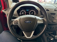 Ford Transit Courier vaihtoauto