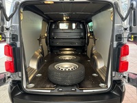 Opel Vivaro vaihtoauto