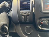 Opel Vivaro vaihtoauto