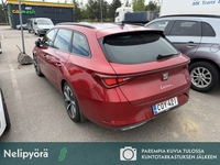 SEAT Leon Sportstourer vaihtoauto
