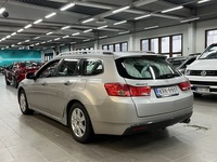 Honda Accord vaihtoauto