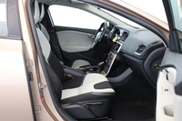 Volvo V40 Cross Country vaihtoauto