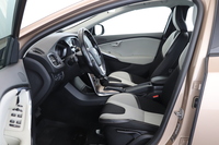 Volvo V40 Cross Country vaihtoauto