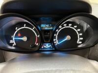 Ford Transit Courier vaihtoauto