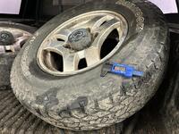 Mazda B2500 vaihtoauto