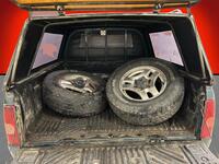 Mazda B2500 vaihtoauto