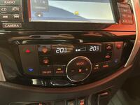 Nissan Navara vaihtoauto