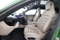 Porsche Taycan vaihtoauto