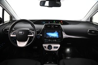 Toyota Prius PHEV vaihtoauto