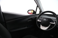 Toyota Prius PHEV vaihtoauto