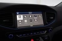 Hyundai IONIQ plug-in vaihtoauto