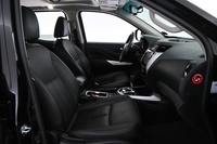 Nissan Navara vaihtoauto