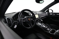 Porsche Cayenne vaihtoauto