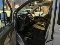 Ford Tourneo Custom vaihtoauto