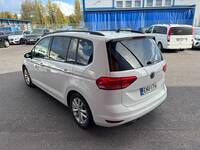 Volkswagen Touran vaihtoauto