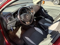 Dacia Sandero vaihtoauto