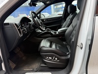 Porsche Cayenne vaihtoauto