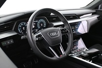 Audi Q8 e-tron vaihtoauto