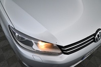 Volkswagen Touran vaihtoauto