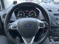 Ford Transit Courier vaihtoauto