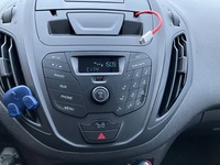 Ford Transit Courier vaihtoauto