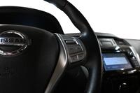 Nissan Navara vaihtoauto