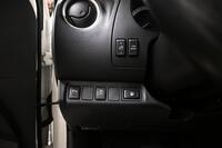 Nissan Navara vaihtoauto