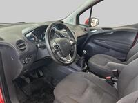 Ford Transit Courier vaihtoauto