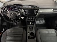 Volkswagen Touran vaihtoauto
