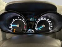 Ford Transit Courier vaihtoauto