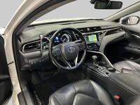 Toyota Camry vaihtoauto