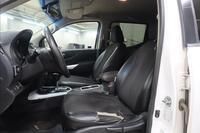 Nissan Navara vaihtoauto
