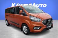 Ford Tourneo Custom vaihtoauto