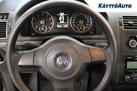 Volkswagen Touran vaihtoauto